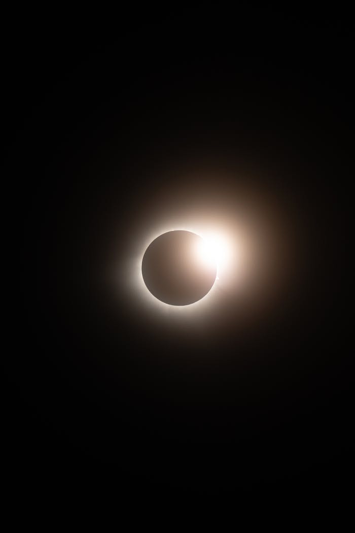 Captivating solar eclipse showcasing celestial beauty against a dark sky.